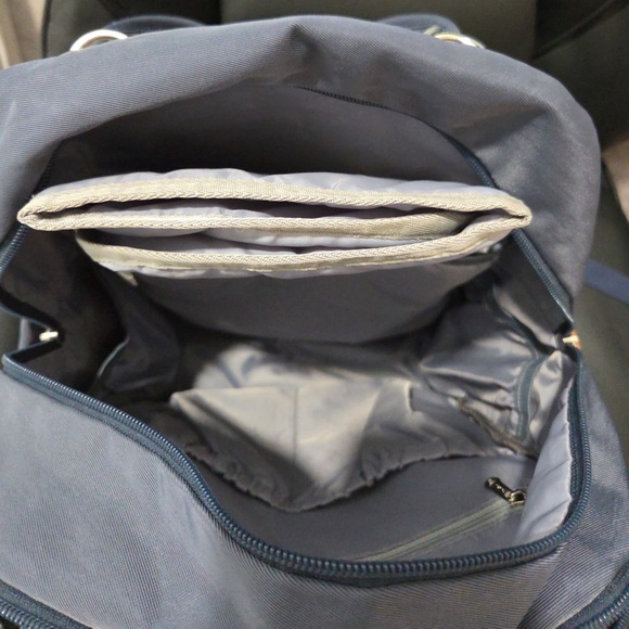 Diaper bag - Picture 2 of 4